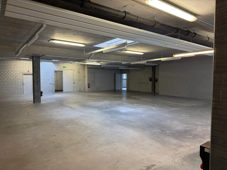 Spazi commerciali/industriali in posizione privilegiata a Chur-Ovest