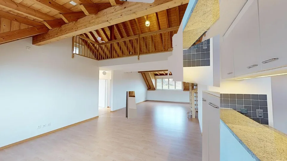 Charmante 4.5-Zimmer-Dachwohnung in Schüpfen – ab Oktober 2026 verfügbar