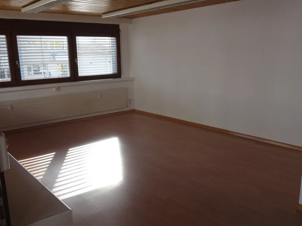 Büro-Gewerbe zum vermieten