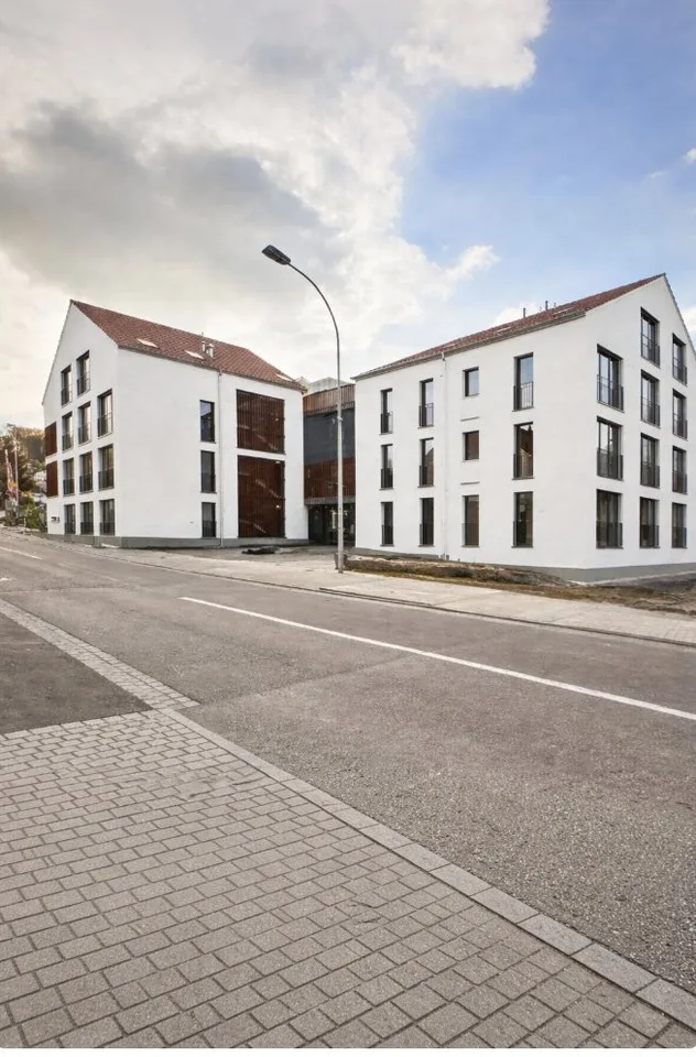 LICHTDURCHFLUTET AN ZENTRALER LAGE