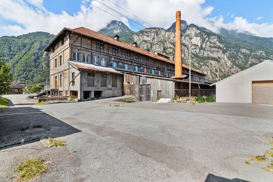 Werkstatt von 275 m² zur Miete - Historisches Industriegelände von Vernayaz