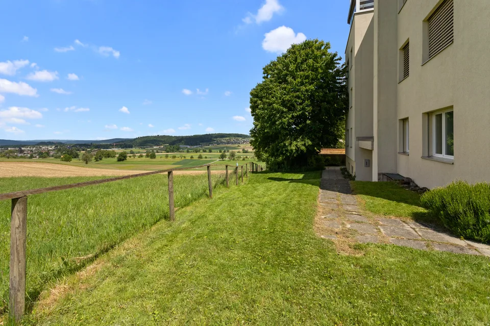 RESERVIERT! Wohnen mit Weitblick  Grosszügige 4,5-Zimmerwohnung mit t