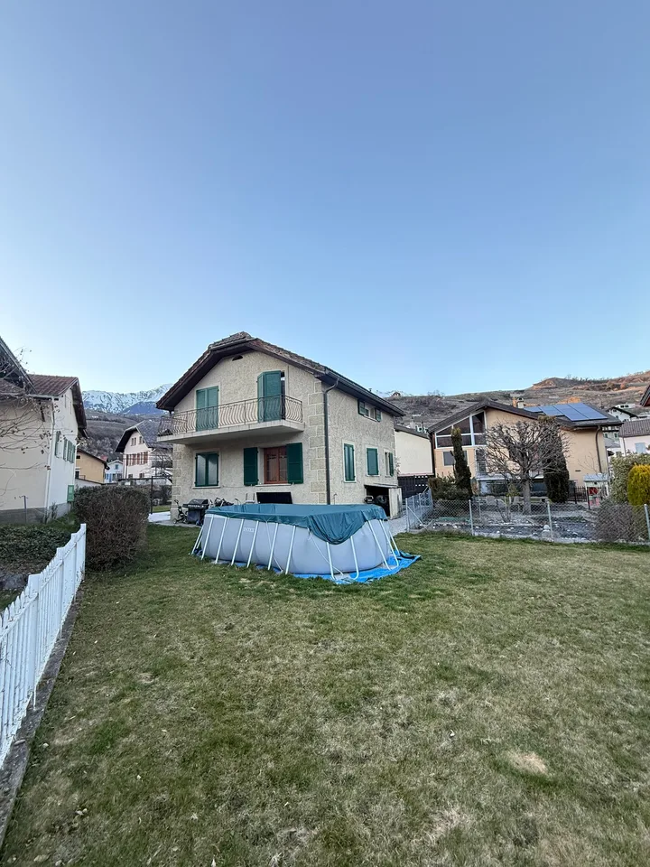 In vendita magnifica Villa a St-Léonard – foto 14 di 16