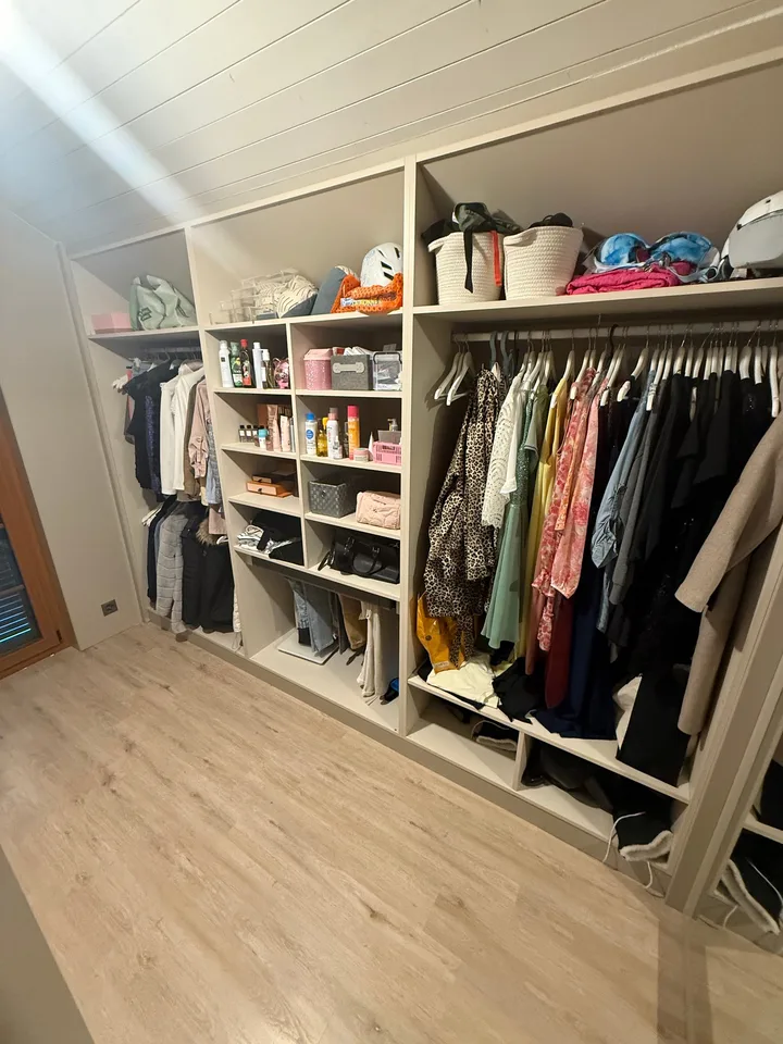 In vendita magnifica Villa a St-Léonard – foto 9 di 16