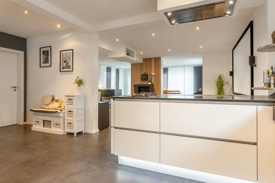 Vivre avec style – Grande maison sur un grand terrain à Tiengen