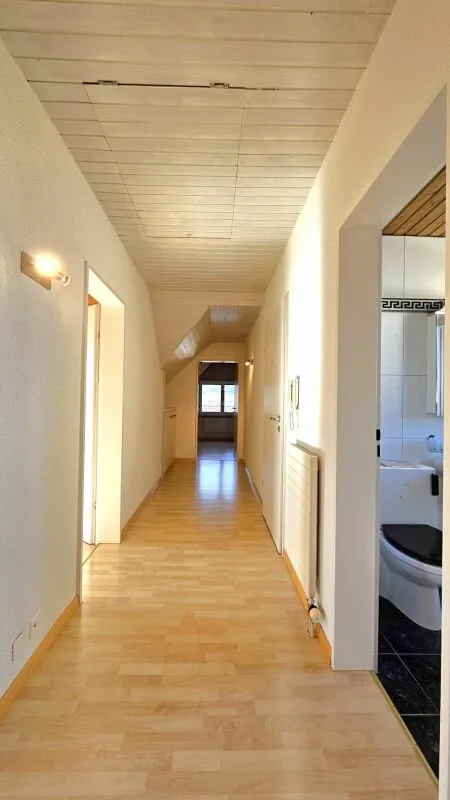 Gemütliche, helle 2.5-Zimmerwohnung mit zusätzlichem Zimmer und Estrich