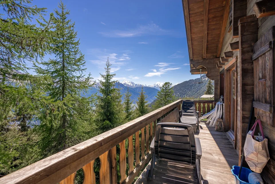 Charmantes 7-Zimmer-Chalet an der Aletschpromenade in Riederalp – Foto 6 von 28