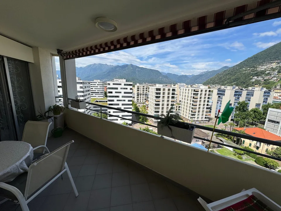 Vendesi appartamento 2.5 locali al 9. piano Palazzo Panorama a Locarno