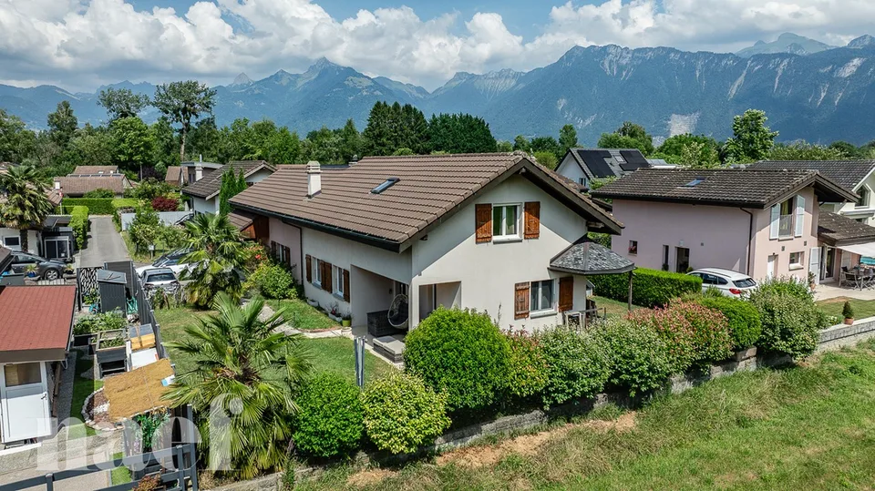 Einzelhaus mit 6.5 Zimmern, nur wenige Schritte vom See entfernt, zum Verkauf in Le Bouveret