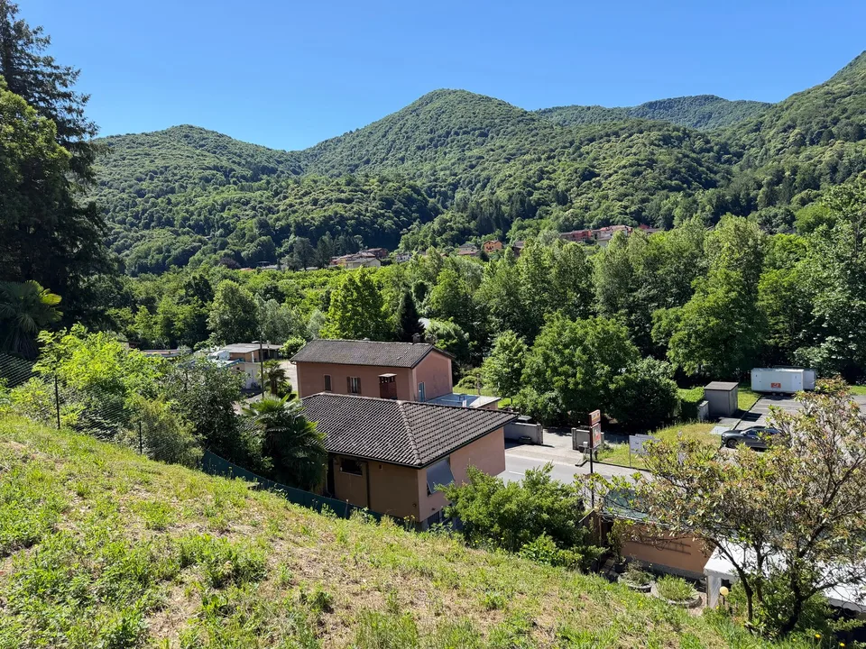 Bauland mit Panoramablick in Monteggio