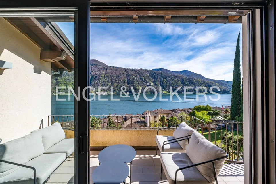 Schönes Duplex mit bezauberndem Seeblick