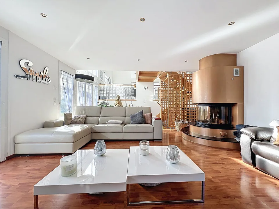 Villa con vista libera, ampi spazi e ambiente tranquillo – Vaumarcus