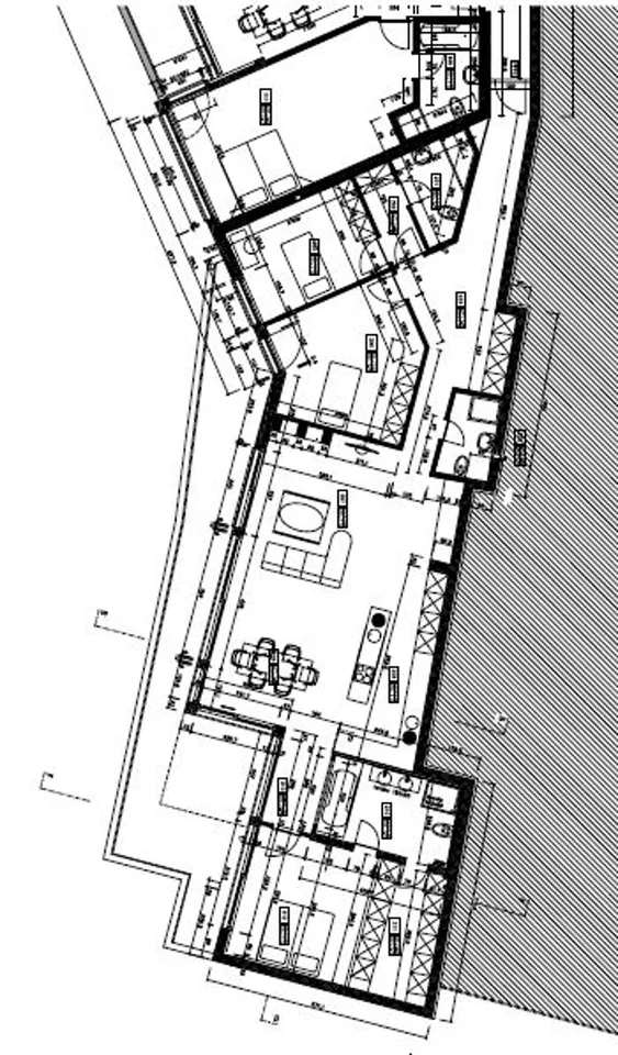 GORDOLA – EXKLUSIVES PENTHOUSE 4.5 ZIMMER MIT BILICK AUF DEN LAGO MAGGIORE/ZWEITE WOHNUNG – Foto 8 von 12
