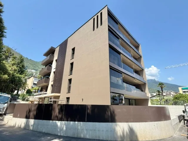 VENDESI A MINUSIO - APPARTAMENTO 3.5 LOCALI AL PIANTERRENO IN NUOVA RESIDENZA
