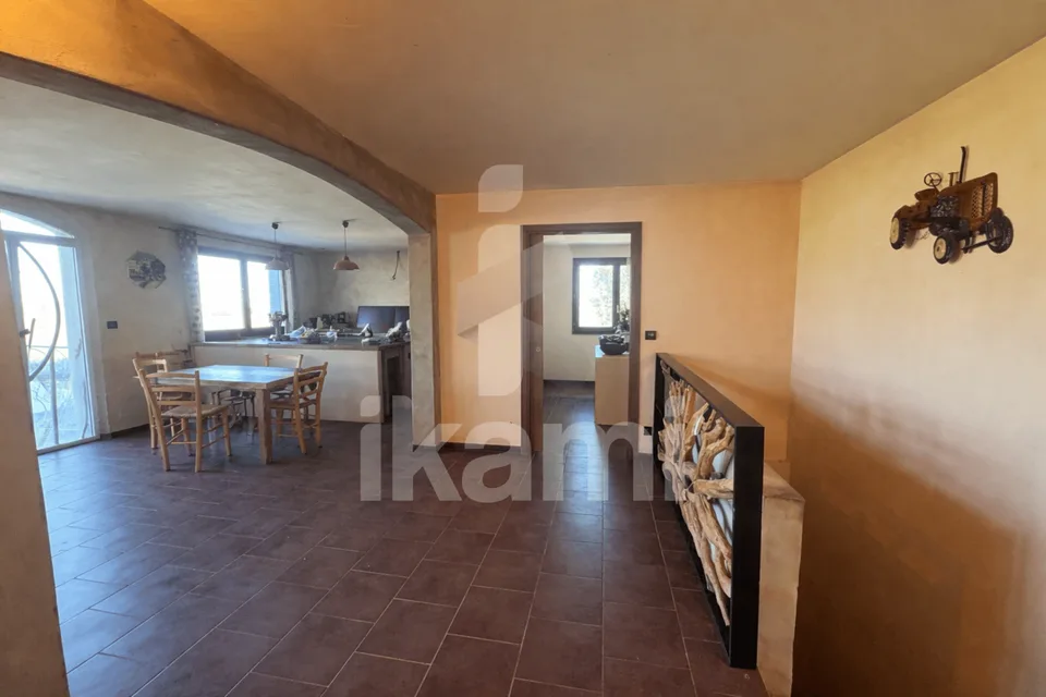 MAISON/EXPLOITATION 15 HECTARES LENS LESTANG