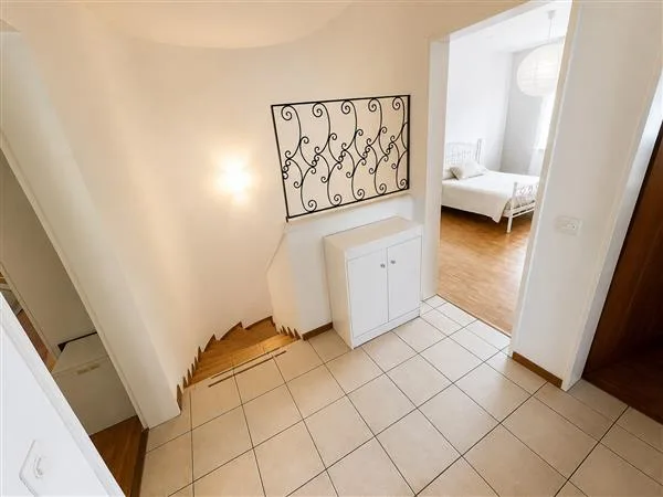 Cadempino: Casa unifamiliare 6 locali – foto 9 di 13