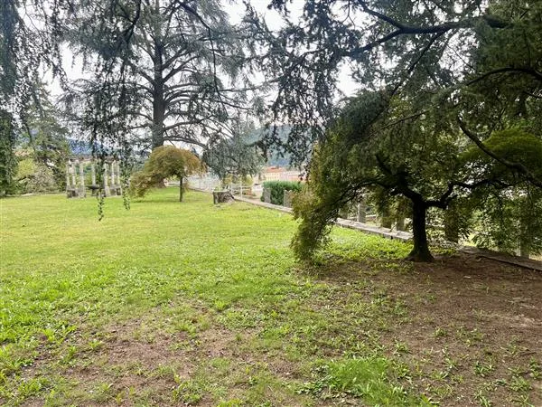 Balerna: Villa 7.5 locali