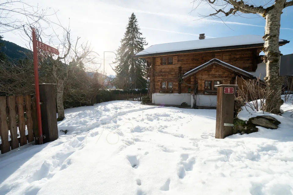 Chalet familial typique à Gryon avec jardin et dépendances