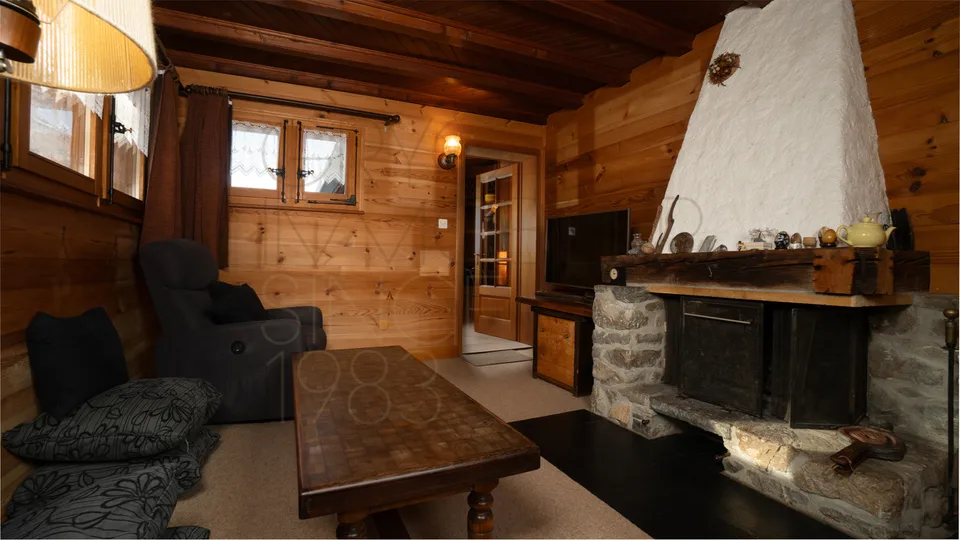 Typisches Familienchalet in Gryon mit Garten und Nebengebäuden