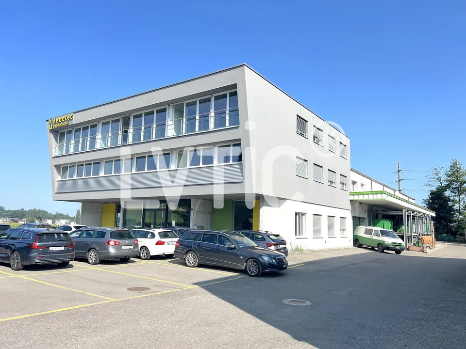 Bâtiment industriel 1895 m2 sur parcelle 3120 m2 à vendre - Hindelbank