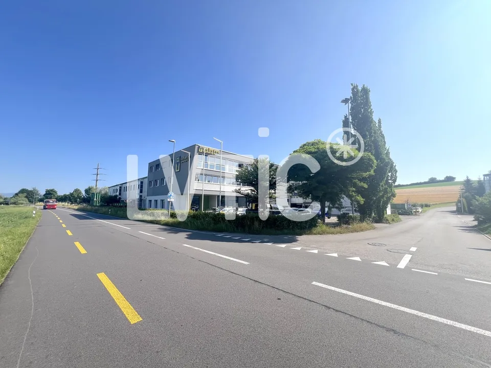 Bâtiment industriel 1895 m2 sur parcelle 3120 m2 à vendre - Hindelbank