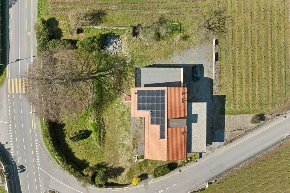 Schöne individuelle Villa teilweise renoviert