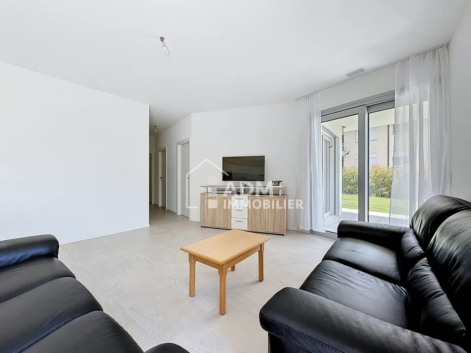 Saillon, appartamento di 4.5 locali al piano terra con giardino privato di 243 m2