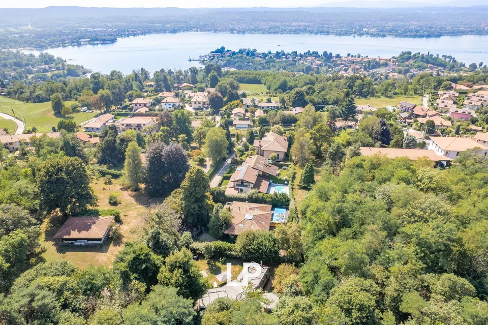 Villa in Sesto Calende