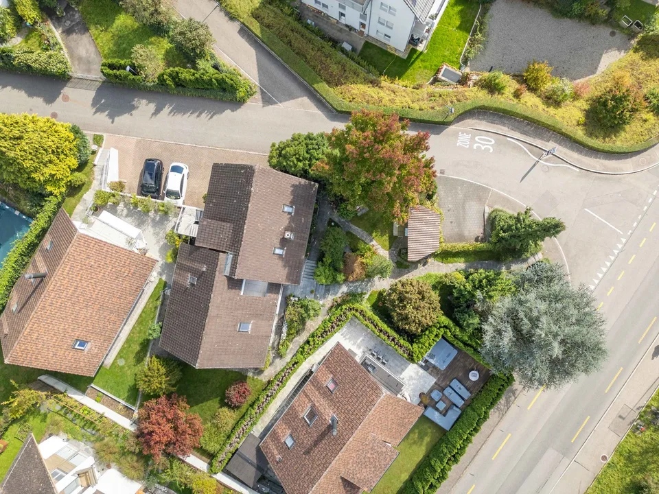Gartenidylle an bester Lage – Sonniges 6.5-Zimmer-Haus mit Umschwung