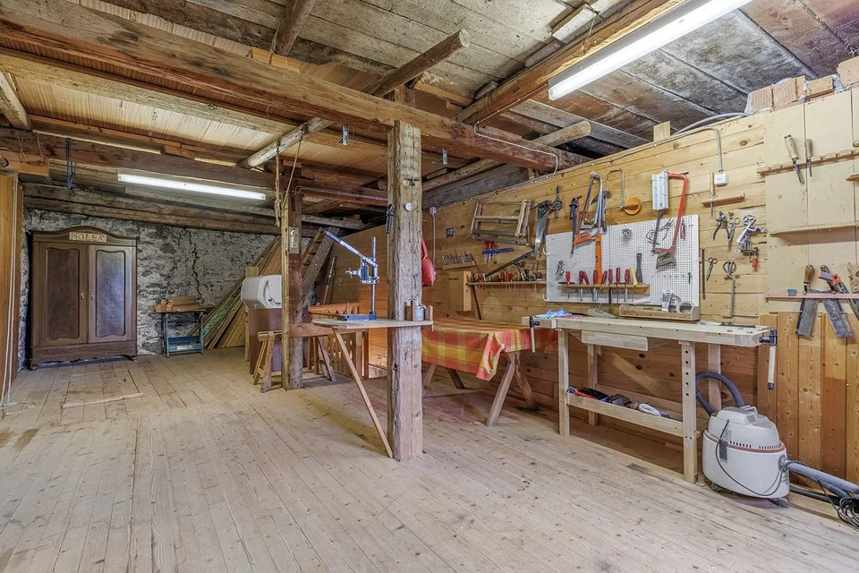 Casa engadina spaziosa con potenziale in una posizione tranquilla – foto 7 di 9