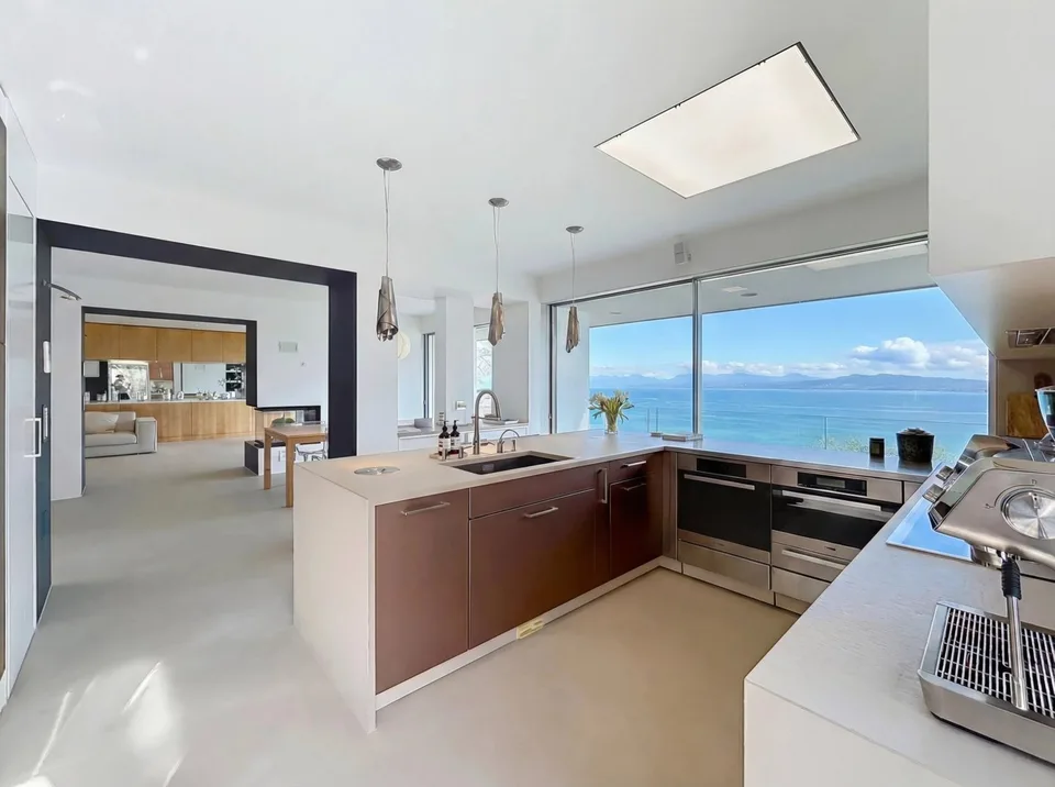 Contemporänes Anwesen von 600 m² mit Panoramablick auf den See