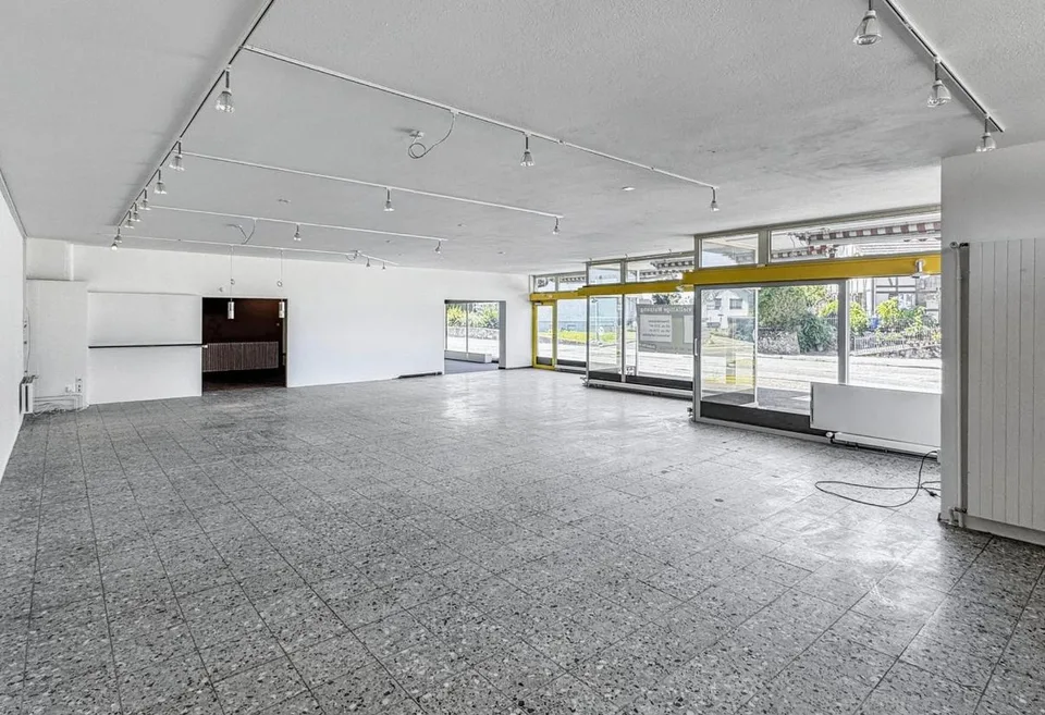 Maison d'habitation et de commerce en tant qu'objet d'investissement avec 7% de rendement ou d'usage personnel – photo 27 sur 30