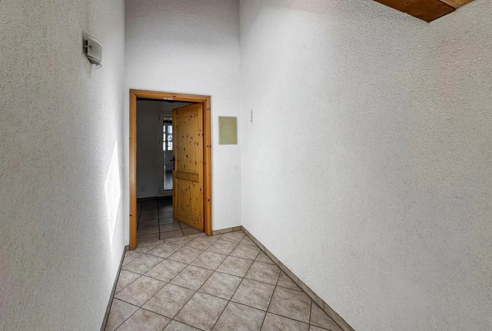 Maison d'habitation et de commerce en tant qu'objet d'investissement avec 7% de rendement ou d'usage personnel – photo 6 sur 30