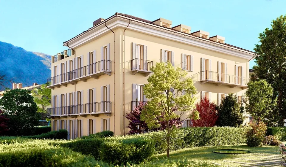 3753 - EDIFICIO STORICO IN CENTRO - APPARTAMENTI LUSSUOSI DA 2.5 a 5.5 LOCALI