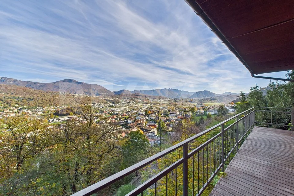Palazzina di 4 appartamenti con vista aperta