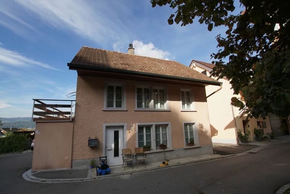 Familienparadies mit grossem Potential!
