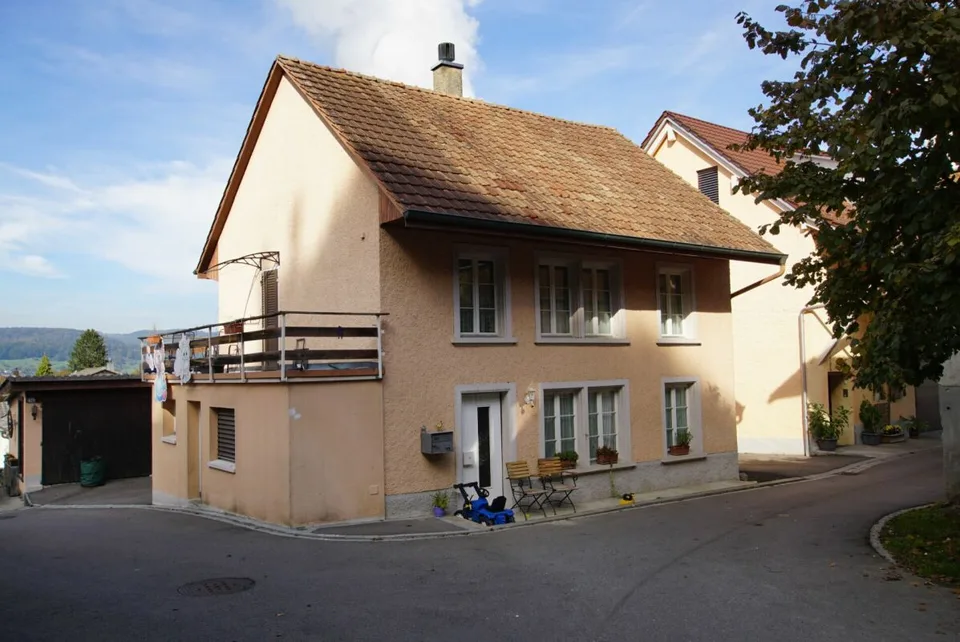 Familienparadies mit grossem Potential!