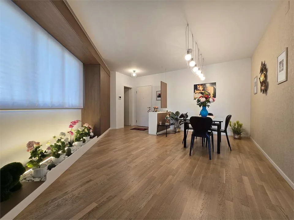 Moderno e spazioso in ottima posizione. Rif. 888 – foto 16 di 26