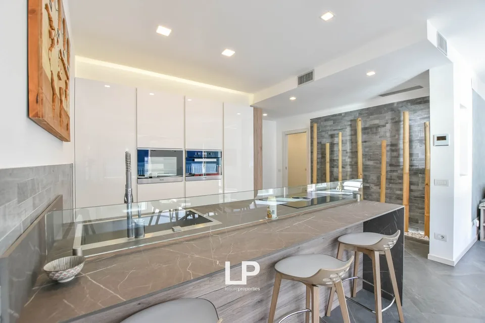 Appartement directement sur le lac de Lugano – photo 8 sur 30