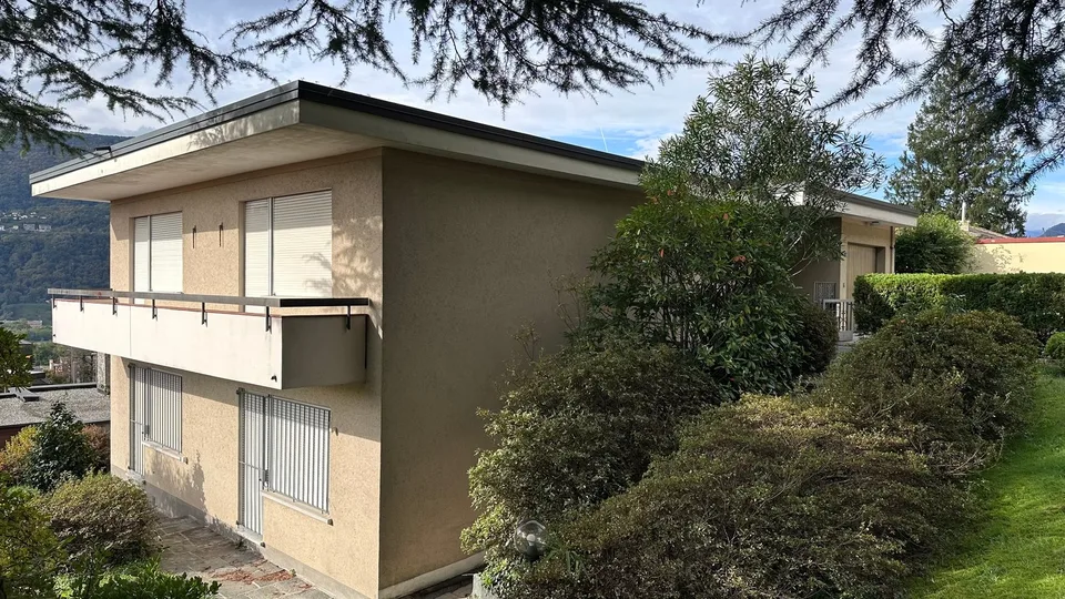 LUGANO - VEZIA - Ampia villa indipendente di 320 mq con bellissimo giardino, zona residenziale – foto 7 di 26