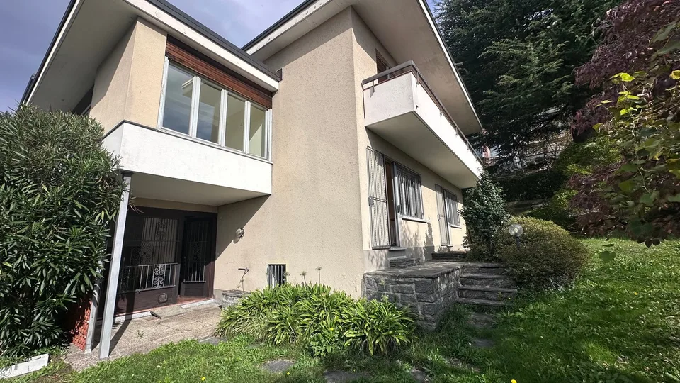 LUGANO - VEZIA - Ampia villa indipendente di 320 mq con bellissimo giardino, zona residenziale – foto 6 di 26