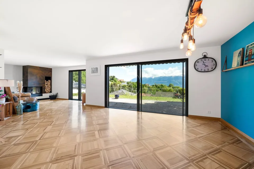 Sehr schöne Familienvilla mit Panoramablick in Lutry