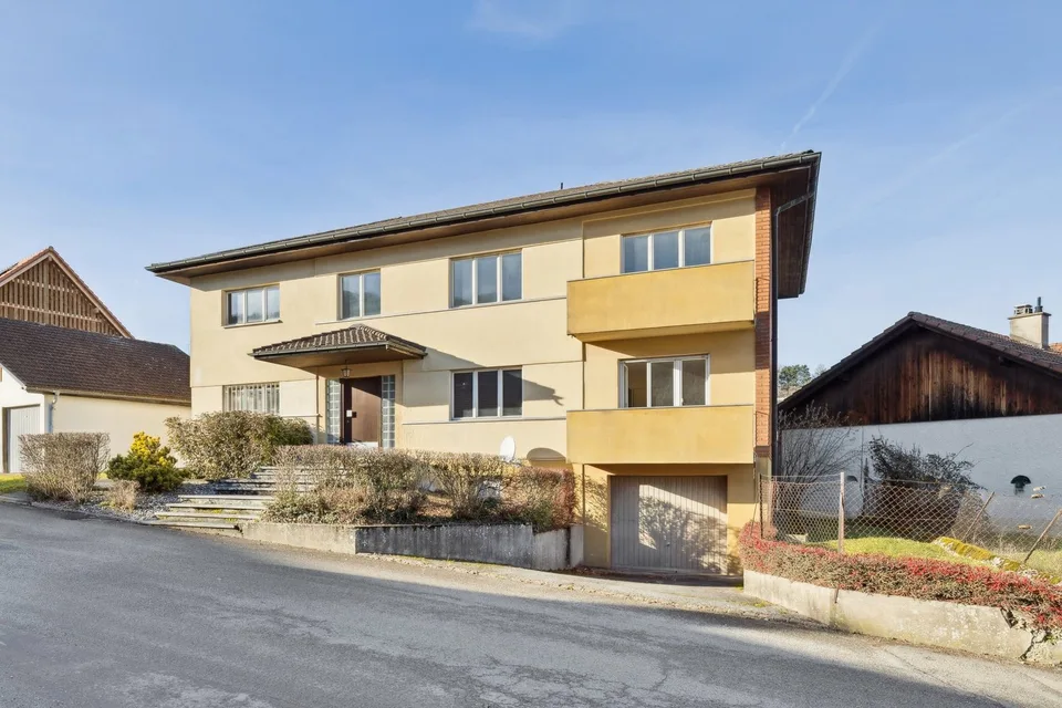 Maison de deux appartements avec grand potentiel de transformations