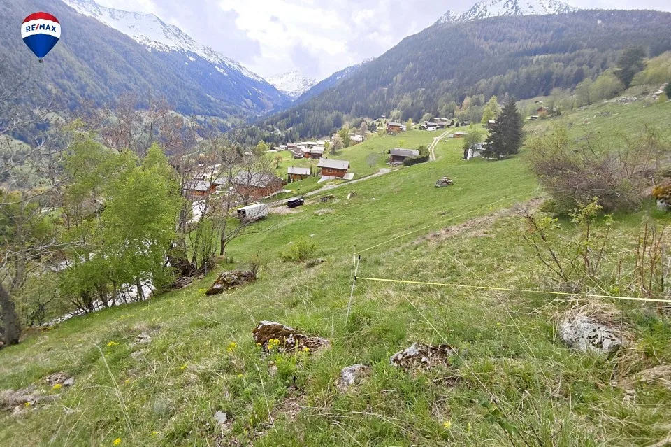 Baugrundstück für 1 bis 2 Häuser in der Zone H20 – Foto 6 von 11