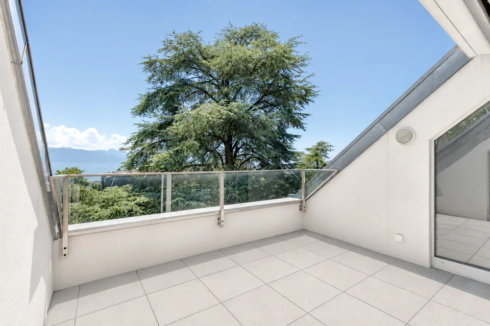 Duplex von Ausnahme mit Panoramablick auf den Genfer See!