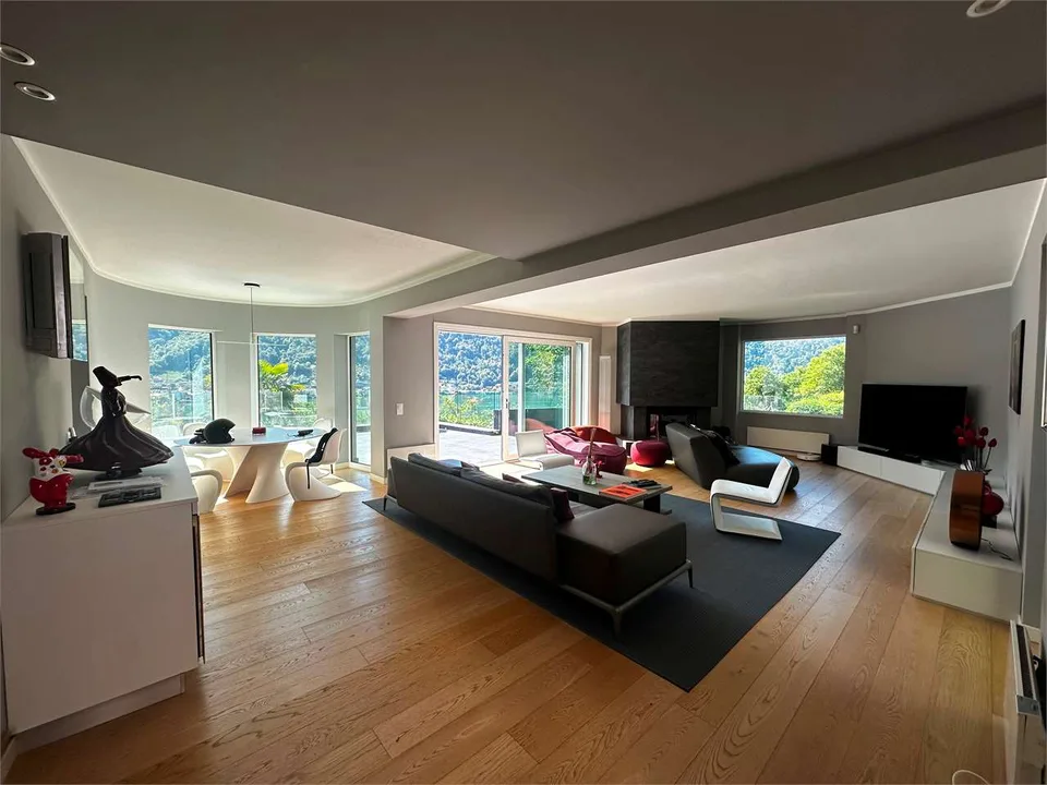 4.5 Zimmer Villa in Vico Morcote – foto 3 di 29