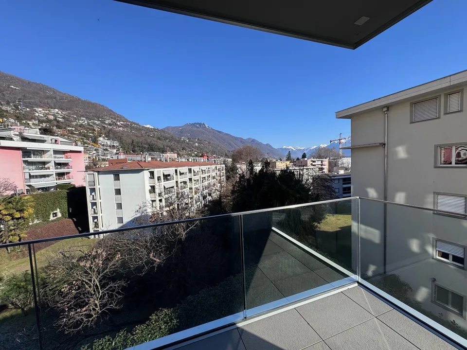 Vendesi appartamento di 3.5 locali a Minusio
