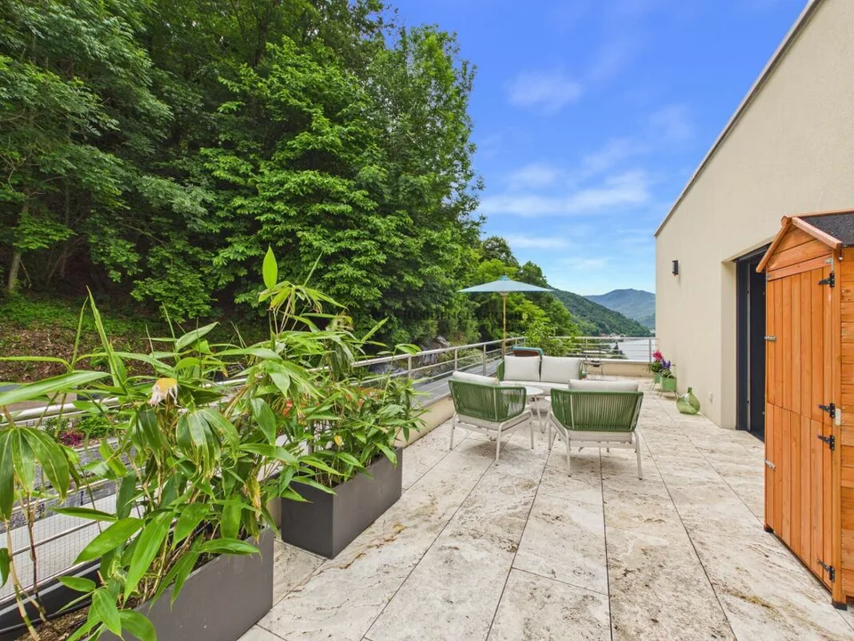 Villa moderne prestigieuse avec spa privé et vue sur le lac à Brusino Arsizio – photo 15 sur 18