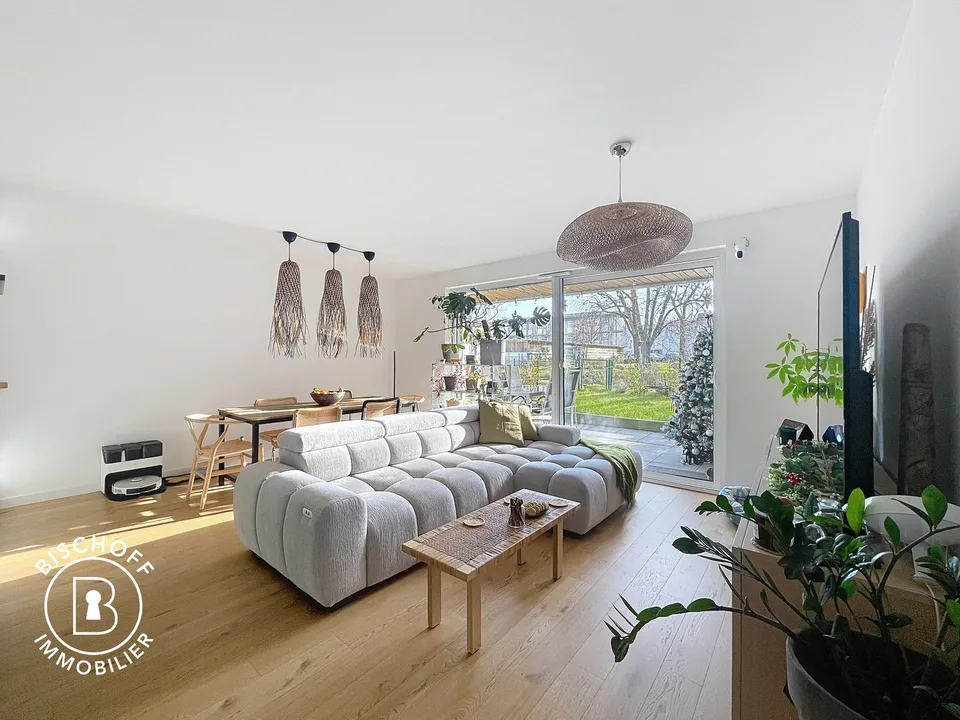 Außergewöhnliche Wohnung im Erdgeschoss