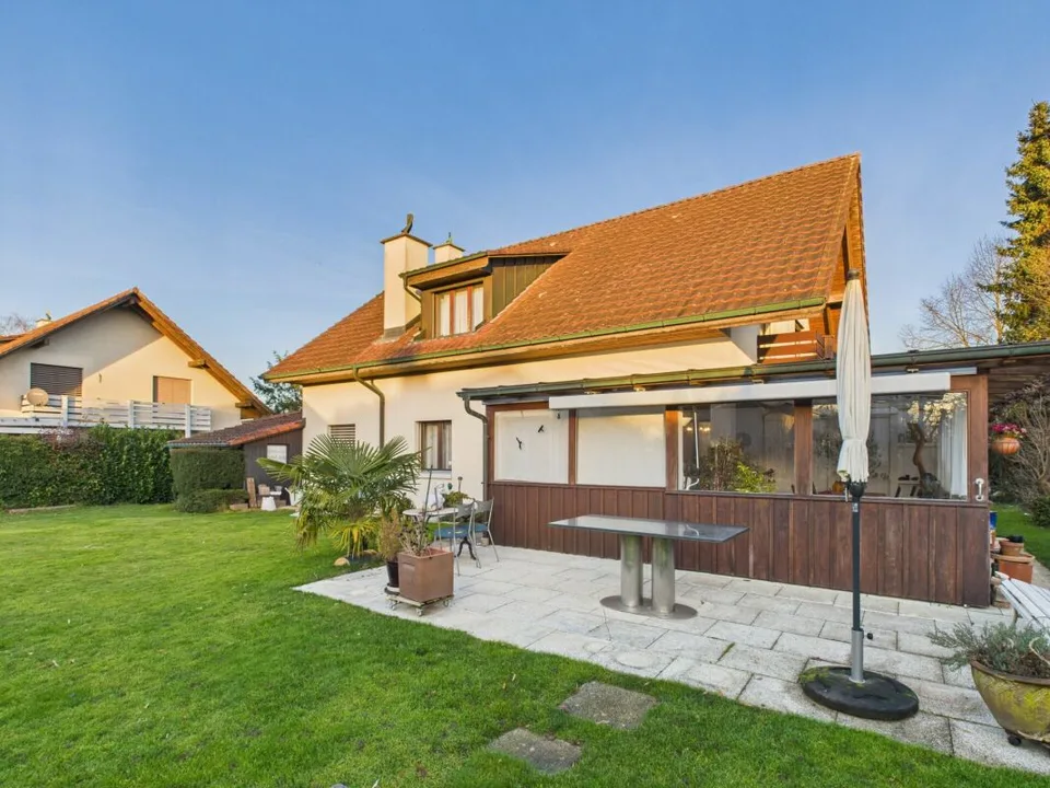 Familienparadies mit viel Platz und Garten